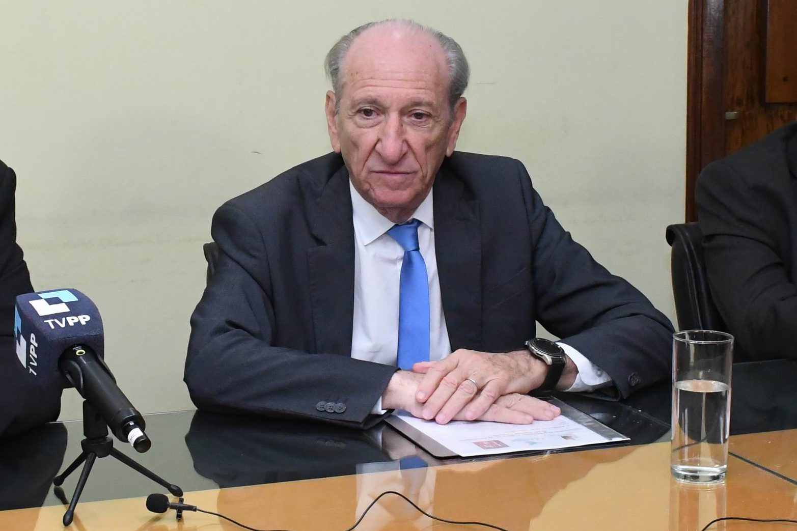 Resolución del Ministerio de Salud de La Pampa sobre atención gratuita en hospitales