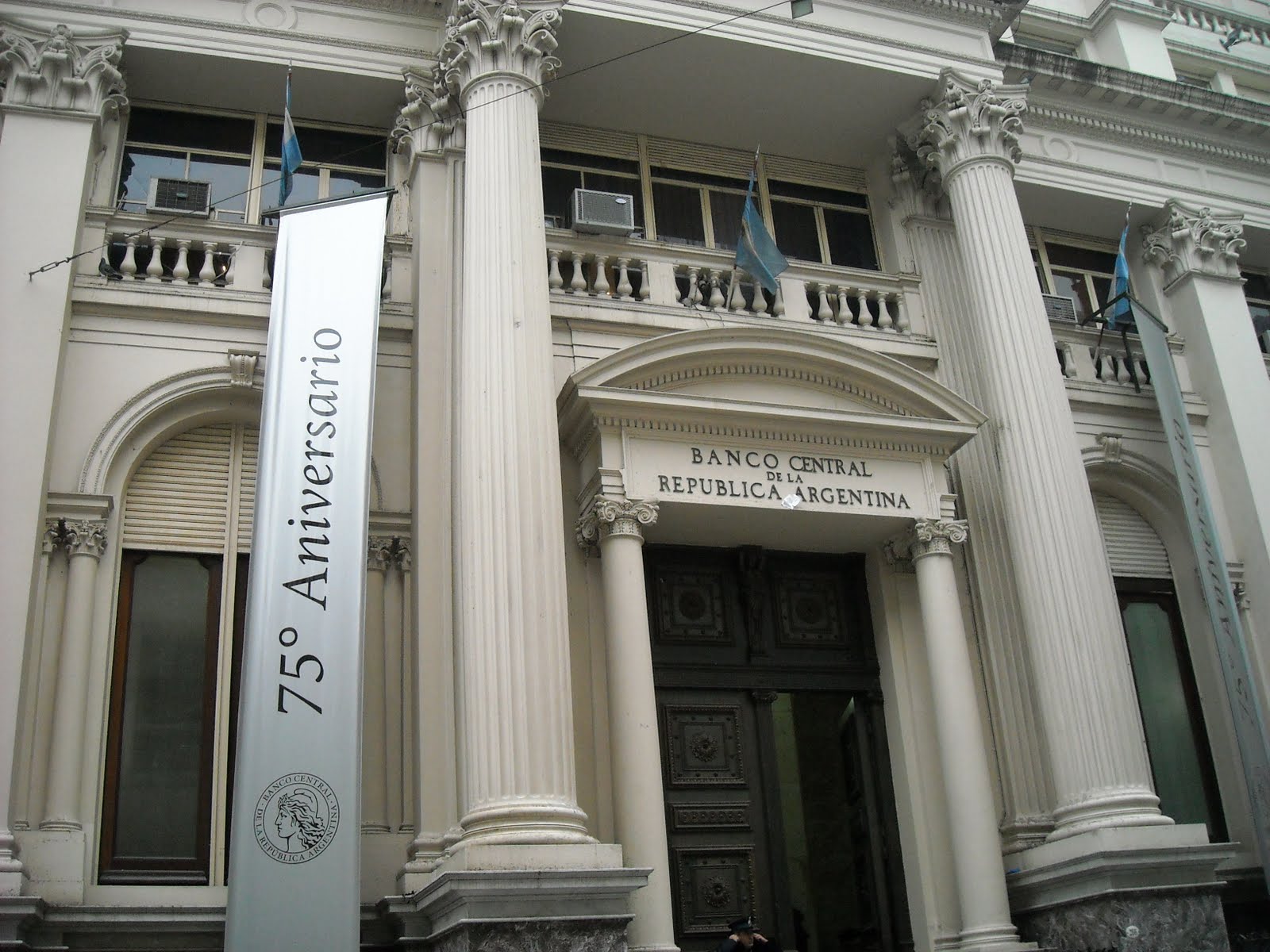 Banco Central de la República Argentina, en medio de la acumulación de reservas
