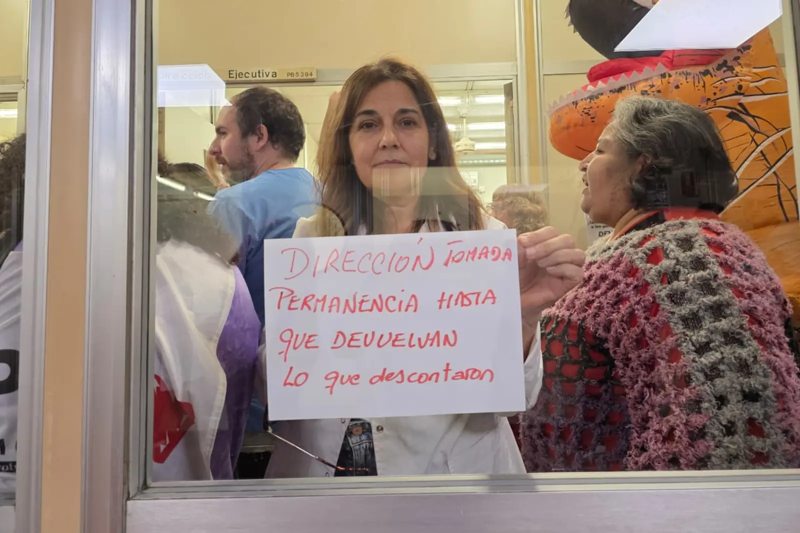 toma de oficinas en el Hospital Garrahan por dirigentes gremiales